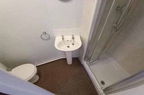3 Torr Cotts GF Ensuite.jpg