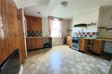 11 Brookfield Kitchen.jpg