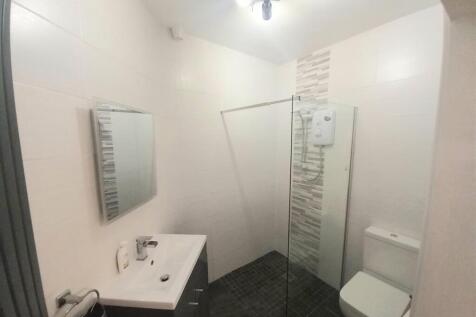 5 Calf Street Shower Room.jpg