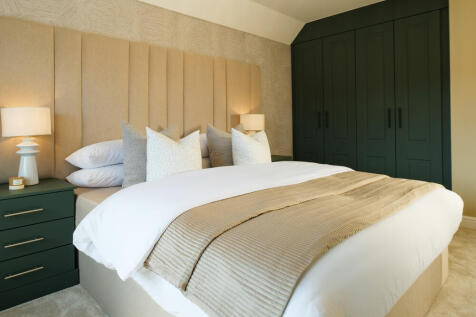 The Windsor - Master Bedroom 2