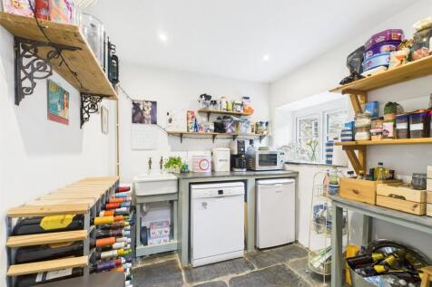 Kitchen Pantry