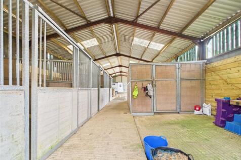 Sables &amp; Tackroom