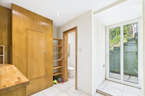 Utility Room/Wc