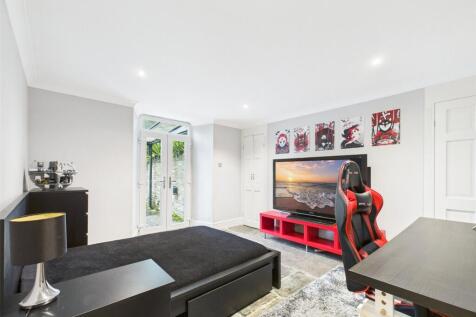 Garden Flat