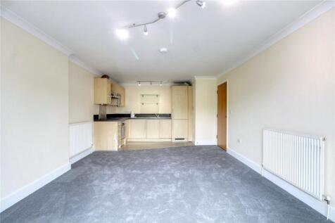 Kitchen &amp; Living