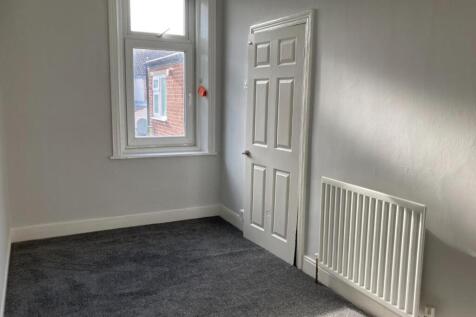Rear Bedroom