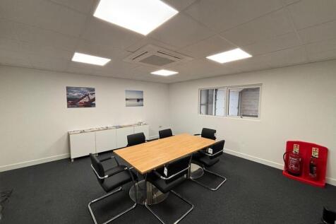 PHOTO20251110214440 2.jpg