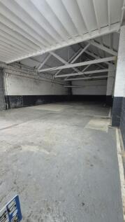 Unit 15a Well st.jpg