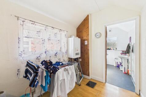 Dressing / Study