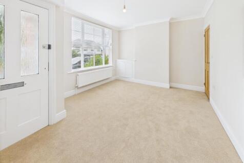 ENTRANCE DINING ROOM