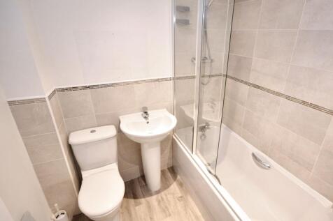 Bathroom/Wc and En Suite Shower Room/Wc