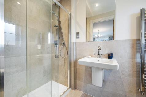 Bathrooms and En suites