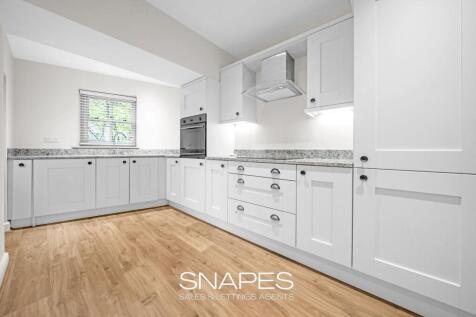 Family Dining Kitchen