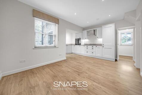 Family Dining Kitchen