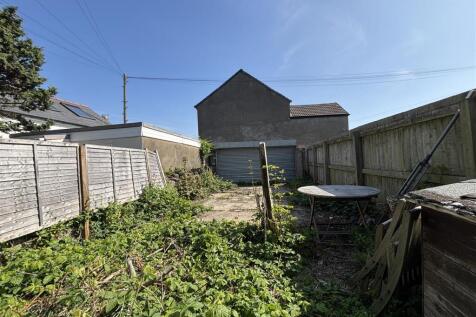 Designated Garden + Parking