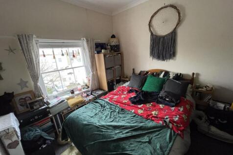 TF bed 1.jpg