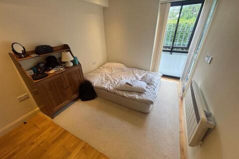 Bedroom.jpg