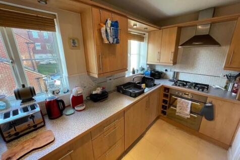 Kitchen 2.jpg