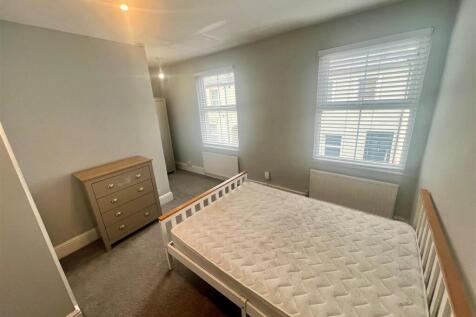 Room 3.jpg