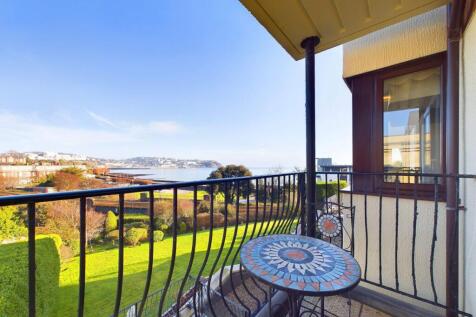 Balcony with stunning sea views