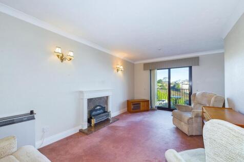 Sitting room with balcony access
