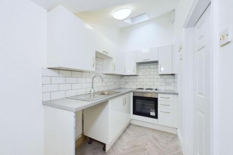 FLAT 4