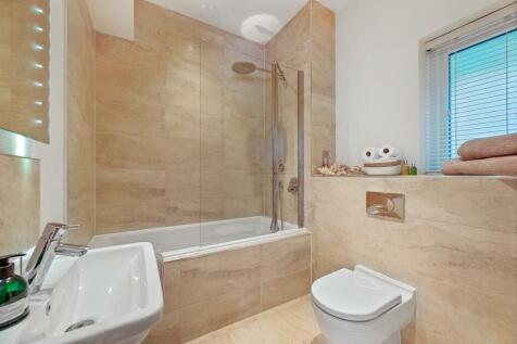 Bathroom.jpg