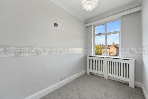 Bedroom 5.jpg