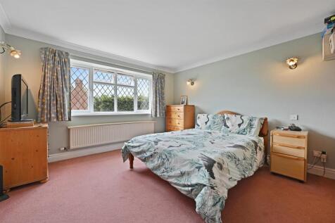 Master Bedroom.jpg