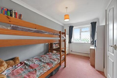 Bedroom 5.jpg