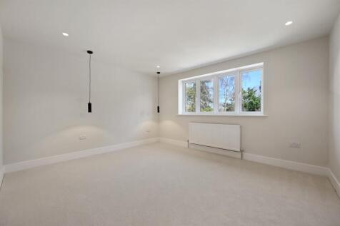 Master Bedroom.jpg