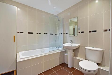 Bathroom.jpg