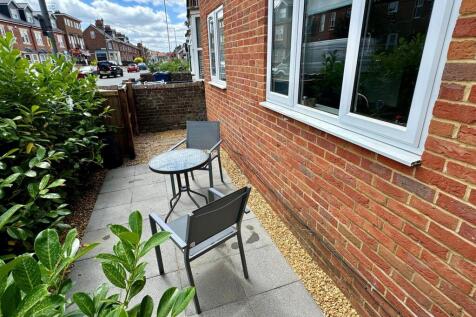 Private Patio (2).jpg