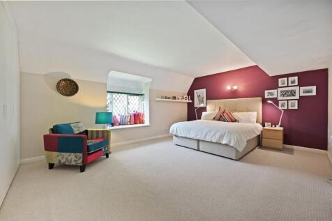 Master Bedroom.jpg