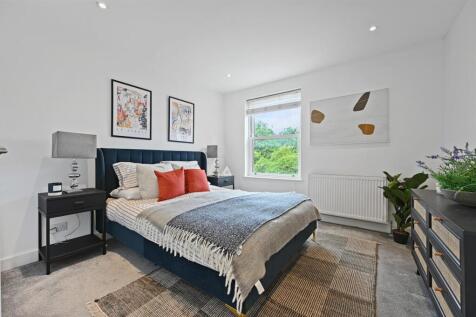 Master Bedroom.jpg