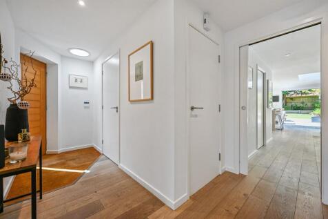 Hallway.jpg