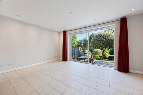 Kitchen to Garden.jpg