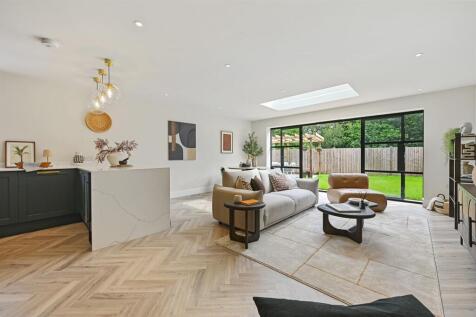 Family Room.jpg