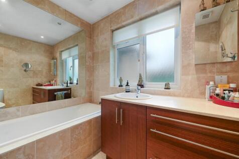 Ensuite.jpg