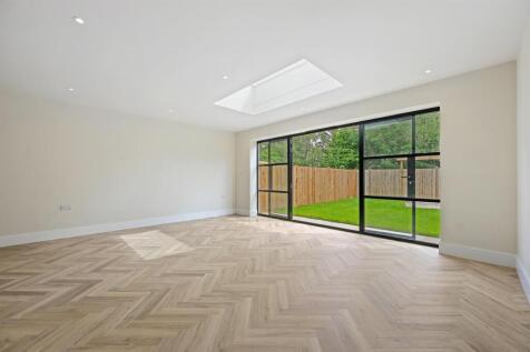 Family Room (3).jpg