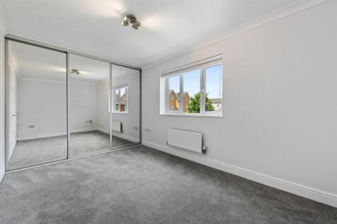 Master Bedroom.jpg