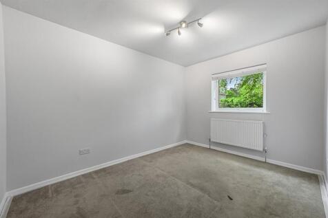 Bedroom 2.jpg