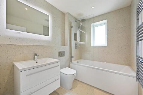Bathroom.jpg