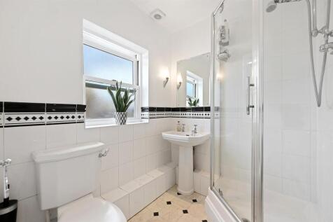 Ensuite.jpg