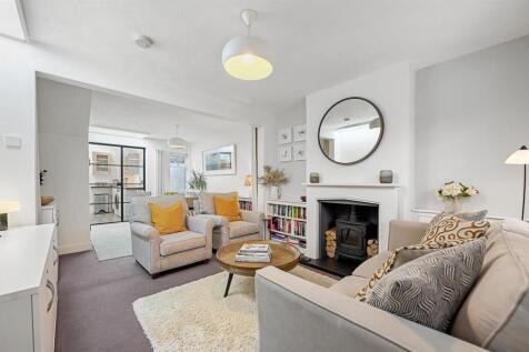 Lounge Dining Room.jpg