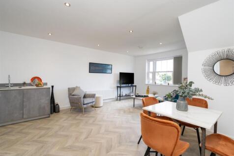 5 Paton Lodge_6.jpg