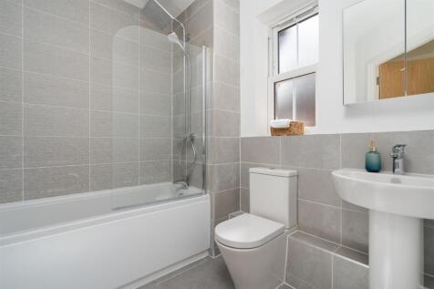 5 Paton Lodge_1.jpg