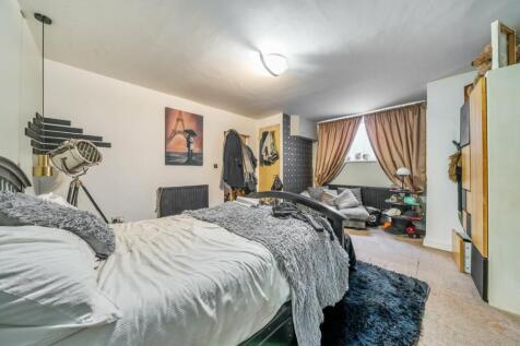 Flat 1