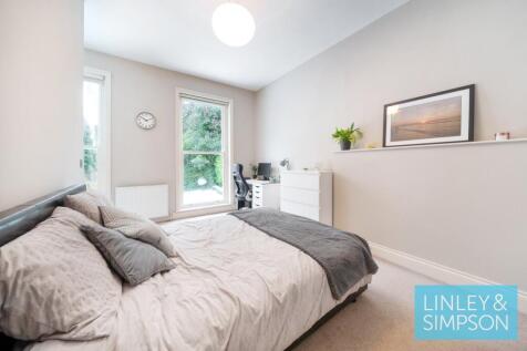 Apt 1 - Bedroom 1
