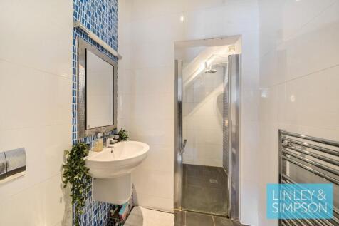 Apt 2 - En Suite